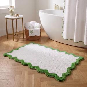 Cute Green Scalloped Bathroom Mat, Fun Plush Luxury Microfiber Bath Rug Aesthetic Washable Bath Mat Non-Slip for Bathroom Decor, Tub, Floor Carpet, Sink, Shower, Extra Soft, Absorbent, 32x20