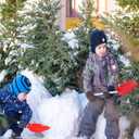 Lasnten 4 Pcs Kid's Snow Shovel Plastic Digging Lightweight Portable Beach Shovels for Kids Boys Girls Home Yard Garden Outdoor Activities Snow Removal(Red)