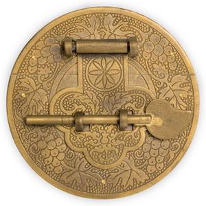 Hardware Philosophy "Longevity Brass Plate Chest Box Latch Decorative Hardware 3.4"