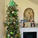 St. Patrick Day Tree Toppers LED Lighted Wood Shamrock Treetop Plug Lucky Shamrock Ornaments Green Irish Tree Decoration for St. Patrick's Day Holiday Indoor Outdoor Party Favors (10 Inches)