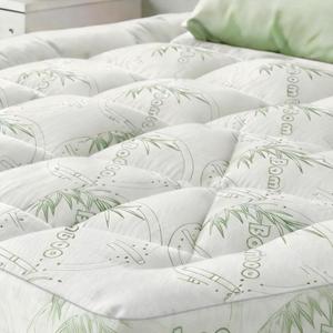 Bamboo Mattress Topper Queen Size with Deep Pocket 1700 GSM Fill Cooling Shredded Memory Foam Mattress Pad Rayon Derived from Bamboo, Ideal for Side Sleepers, Back Pain, Hot Sleepers (Light Green)