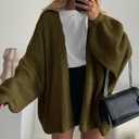PRETTYGARDEN Womens Oversized Cardigan Sweaters 2025 Fall Long Lantern Sleeve Knit Open Front Lightweight Sweater (Green, L)