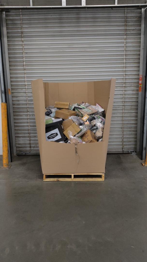 Pallet Of Salvage Items