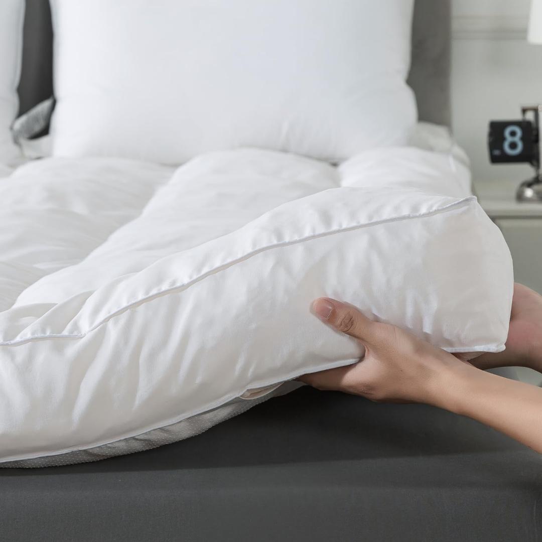 WhatsBedding 5 inch Memory Foam Mattress Topper Queen Size for Back Pain, Soft Breathable Cover, Comfort Supportive Pillow Top Mattress Topper, 2000GSM Fluffy Shredded Memory Foam Filled