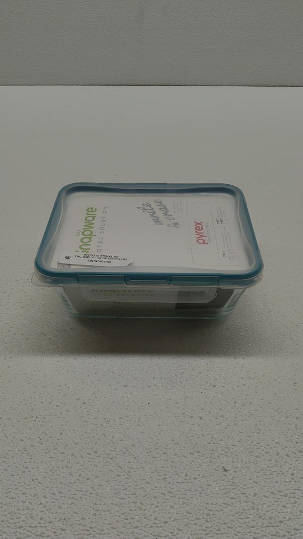 Snapware Total Solution 3-Pack (8.5-Cup) Plastic Food Storage Containers Set, Leakproof & Airtight Locking Lids Rectangular Tupperware, Non-Toxic BPA-Free Lids, Microwave Dishwasher Freezer Safe