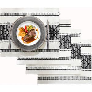 LUFEIJIASHI Elegant Thick placemats for Dining Table Decor Farmhouse Heat Resistant Table Place mats Set of 4 Quality Woven Cloth Placemats Washable Dinner mats (Black, 4)