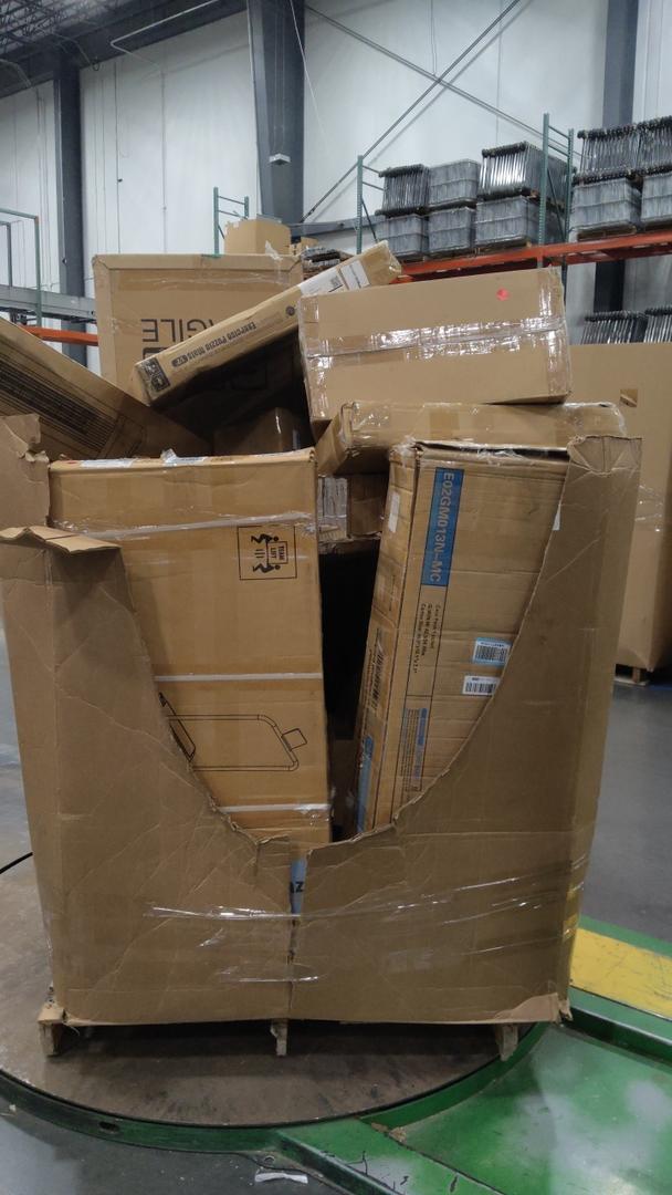 Pallet of Salvage Items