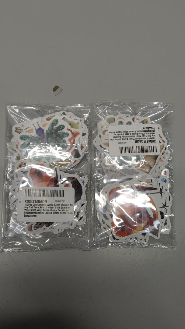 200 PCS ANIMAL WATER BOTTLE STICKERS