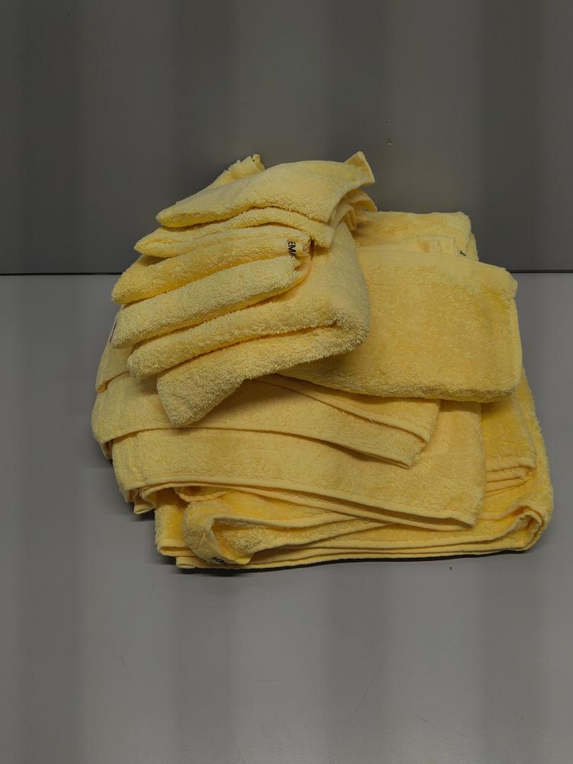 SEMAXE Yellow Bath Towel Set, 100% Cotton Absorbent Bathroom Towels with Hanging Loops, 8 Piece Towel Set Include 2 Bath Towels, 2 Hand Towels, 4 Washcloths