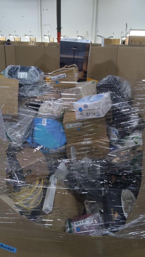 Pallet Of Salvage Items