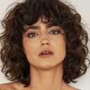 Kaneles Short Brown Curly Wig Womens Bob Wig with Bangs Shoulder Length Naturel Hair Wigs for Daliy Party Halloween Use (11 x 7.5 x 2.7 inches)