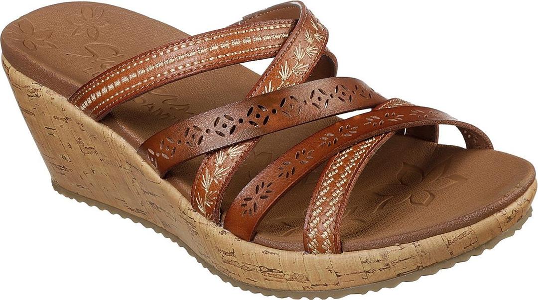 Cali from Sketchers Luxe Foam Beverlee Tiger Posse Luggage 7