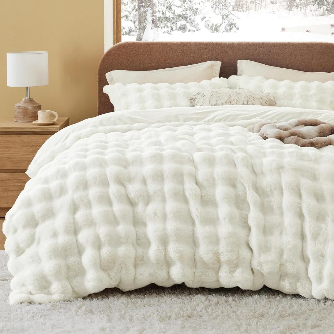 Bedsure Fluffy Comforter Set King Size - White Faux Fur King Comforter Set, Soft Shaggy Plush Bubble Bedding Comforter Sets, Winter Warm Luxury Fuzzy Bed Set 3 Pieces, 1 Comforter and 2 Pillowcases