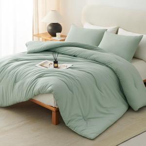 CozyLux Sage Green Queen Comforter Set, 3 Pieces Solid Breathable Quilted Bedding Sets, Luxury Fluffy Soft Bed Set with Down Alternative Comforter for All Season (1 Comforter & 2 Pillowcases)
