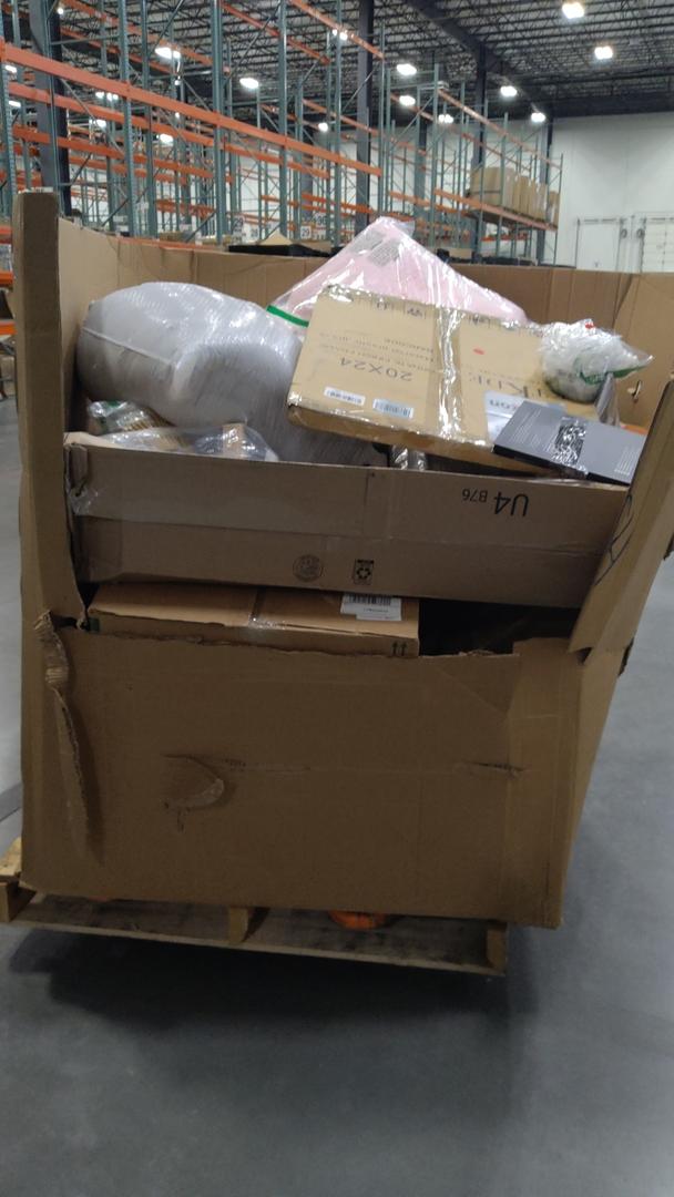 Pallet of Salvage Items 