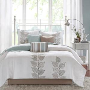 Madison Park Caelie Quilt Modern Classic Design All Season, Breathable Coverlet Lightweight Bedding Set, Matching Shams, Decorative Pillow, King/Cal King(104"x94"), Leaf Blue 6 Piece