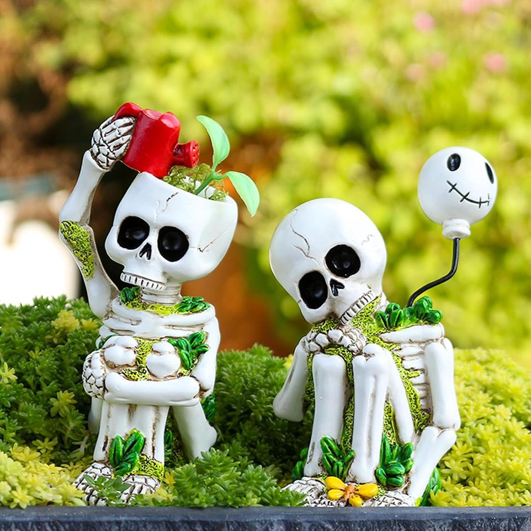 Thinking Skeleton Statue Halloween Decorations, Mini Cute Sitting Skull Figurine Shelf Sitter Resin Thinker Sculpture for Outdoor Garden Yard Lawn Pond Waterfalls Pool Ornaments