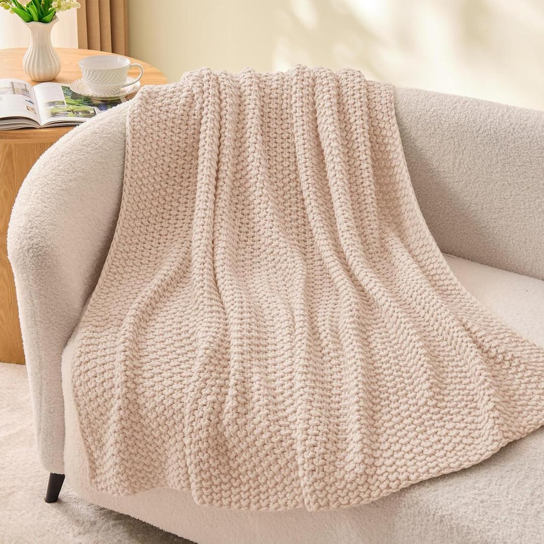 BEDELITE Chunky Cable Knit Throw Blanket, Acrylic Chunky Knitted Blankets, Super Soft Cozy Woven Pink Throw Blanket for Sofa Couch Bed Room Home Decor, Gift for Women, 50"x60"