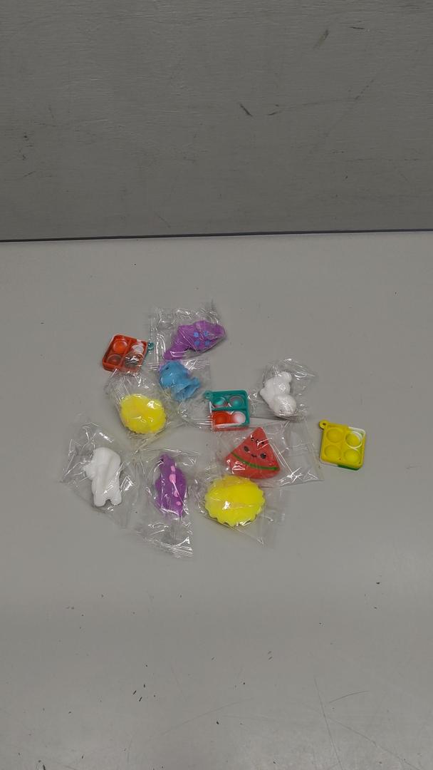 7 Pack Squishy Toys, Kawaii Squishies Party Favors for Kids 4-8 8-12 Treasure Box Toys for Classroom Birthday Xmas Gifts Goodie Bag Mini Animals Mochi Squishy Stress Relief Sensory Toys Random