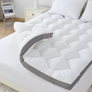 WhatsBedding 3 Inch Memory Foam Mattress Topper Queen, Extra Soft Pillow Top Mattress Topper with Breathable Air Mesh Sides, 1700GSM Fluffy Shredded Memory Foam Filled & Thicked Down Alternative-Lined (White3)