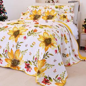 EVENHUG 100% Cotton Quilt Queen Size Yellow Sunflower Bedding Set Floral Lightweight Quilt Reversible Coverlet Bedspread with 2 Pillow Shams All Seasons 3 Pieces (92"x96")