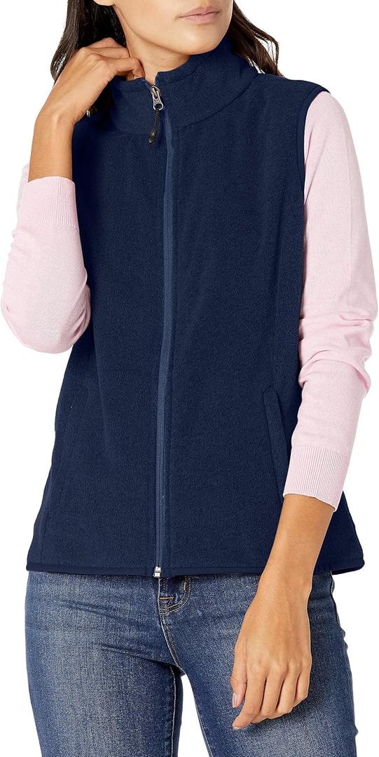 Amazon Essentials Women's Classic-Fit Sleeveless Polar Soft Fleece Vest, S