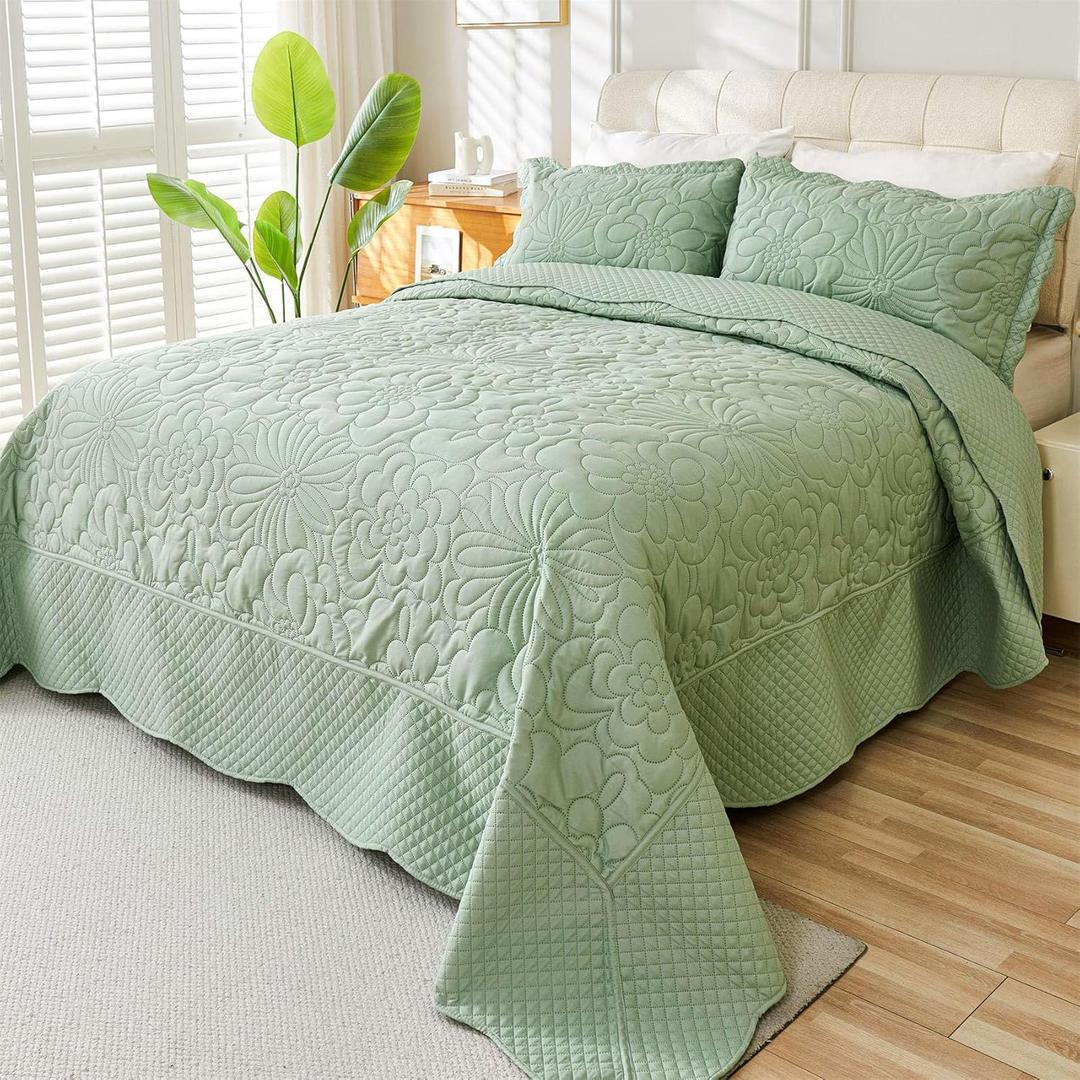Oversized King Quilt Set Bedspread 120x120-Sage Green California King Quilts 3 PCS-Lightweight Quilted Bedding Extra Large-Floral Coverlet for All Season