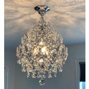 Modern Crystal Chandelier Lighting Fixture, 3 Light Crystal Raindrop Lampshades Ceiling Light, Chrome Hanging Pendant Lights for Dining Room Bedroom Living Room Entryway Size: D15'' x H18''