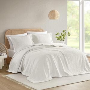 Madison Park King Bedspread Oversized Chenille Floral Bespread with Fringes, King Bedding Set Cozy Quilt, All Season Lightweight Soft King Size Bedspread, Willow, King White 3 Piece
