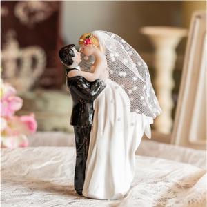 Modern Wedding Cake Toppers Bride and Groom Handmade Figurine for Decoration, Rustic Cake Topper for Wedding, Funny Couple Statue Desk Decoration, Flying Hug