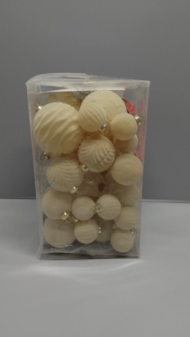 42PCS White Velvet Christmas Ball Ornaments, Flocked Vintage Rustic Farmhouse Baubles in Assorted Sizes for Xmas Tree Decorations, Hanging Ornaments for Home, Party & Wedding Dcor (Creamy White)