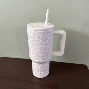 Simple Modern 40 oz Trek Tumbler with Handle and Straw Lid | Cup Holder Friendly Insulated Stainless Steel Travel Mug | Cream Leopard