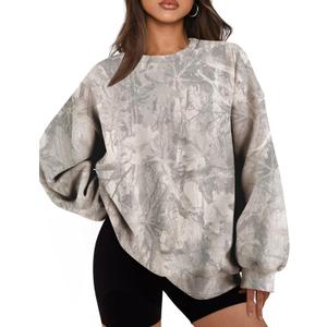 Womens Camo Sweatshirt Oversized Graphic Maple Leaf Print Crewneck Long Sleeve Y2k Trendy Fall Pullover Hoodies (Medium, Lightgrey)