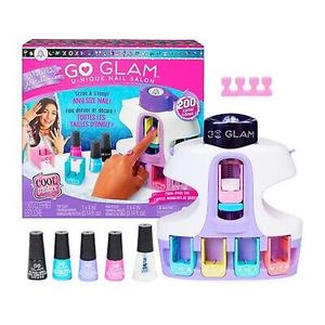 GO GLAM U-nique Kids Metallic Nail Salon Kit 200 Icons Portable Stamper & Dryer