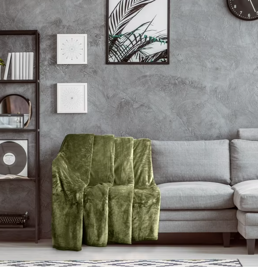 Lux Decor Collection Soft Throw Blanket for Couch & Bed - Breathable Decorative Fleece Blanket - Super Soft, Fuzzy, Cozy - Plush Microfiber Blankets (50x60, Green)