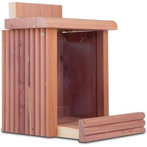 Pennington Cedar Squirrel Snacker Feeder, 2.75 LB Capacity