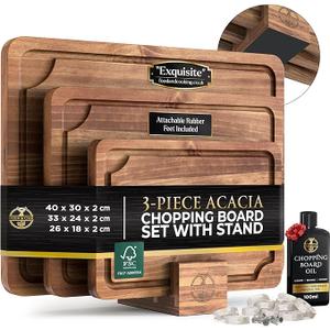 Deer & Oak 3-Piece Acacia Chopping Board Set with Stand, Includes Chopping Board Oil, Pre-Oiled Wooden Chopping Boards for Kitchens, FSC Certified Durable Kitchen Chopping Boards for Meat