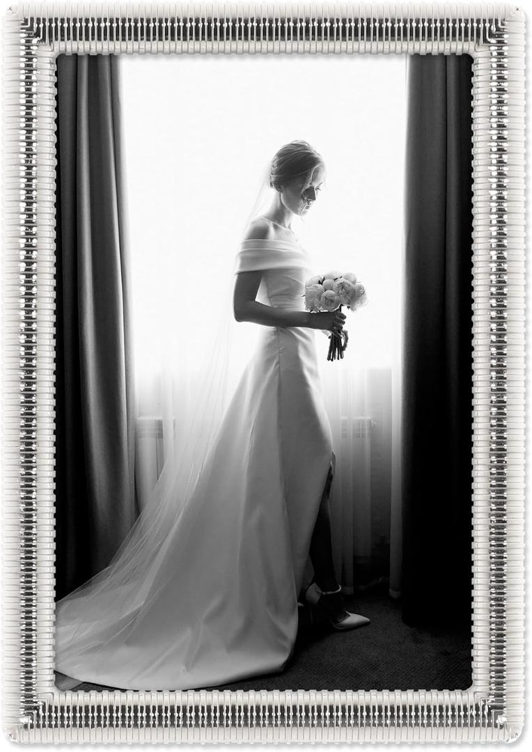 Lawrence Frames Metal Frame, Ribbon, Gold, 4x6