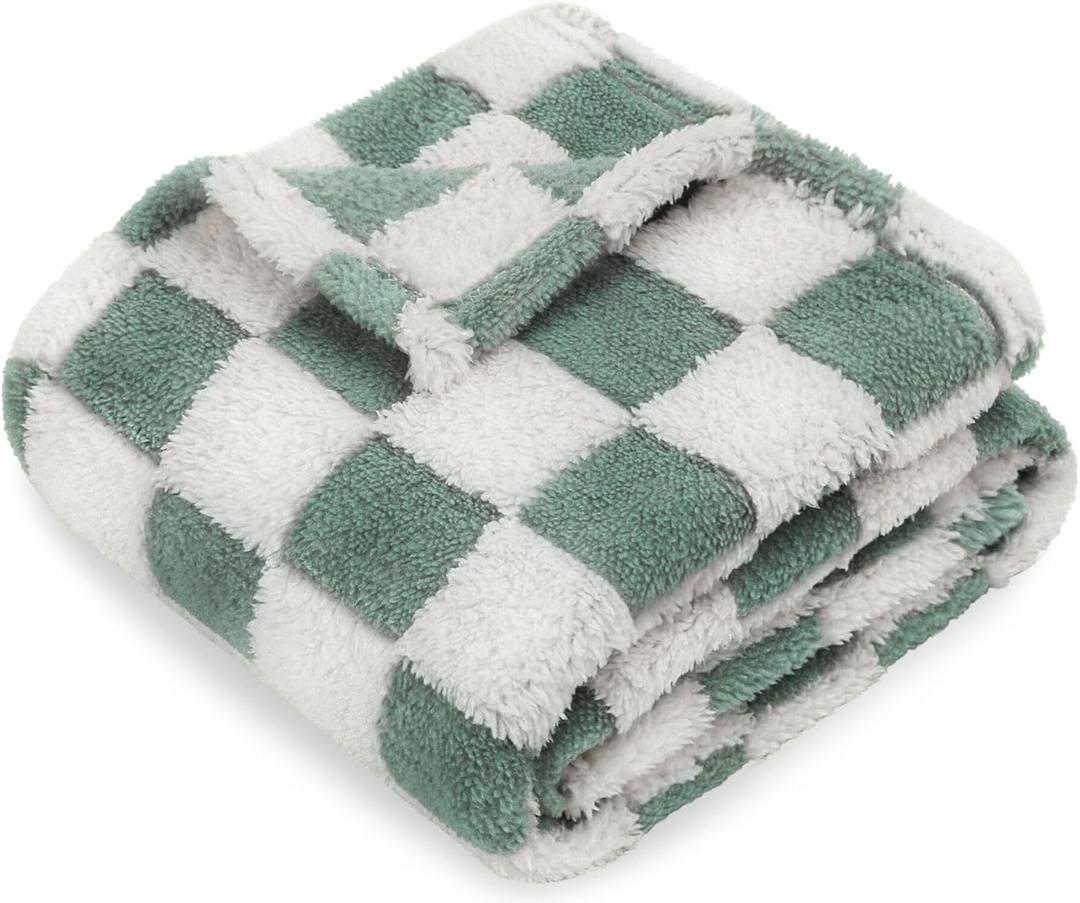 HOMRITAR Checkered Baby Blanket for Boys Sage Green Soft Fluffy Fuzzy Blankets with 3D Chessboard Grid, Warmer Comfort Reversible Lightweight Bed Blanket for Toddlers Infant or Newborn 30 x 40 Inch (Celadon)