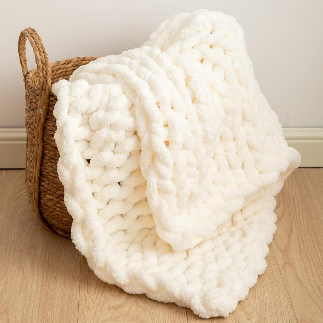 WESHIONGOO Chunky Knit Blanket Throw 40"40" Knitted Throw Blankets for Couch Bed Fluffy Soft Blanket with Jumbo Chenille Yarn Thick 100% Handmade (Cream White)