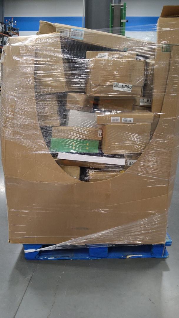Pallet of mixed items