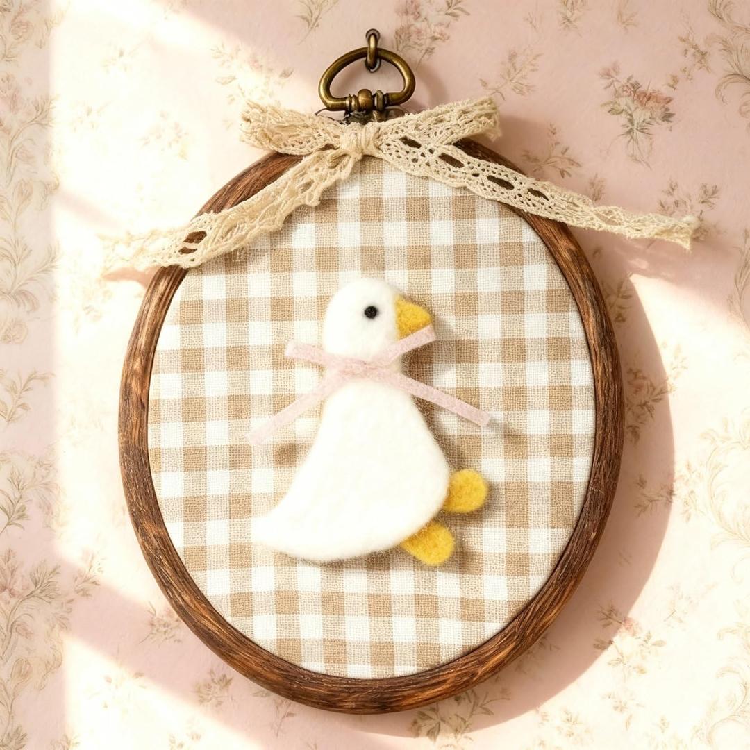Soulchen Felted Goose Nursery Wall Decor Cute Vintage Silly Goose Wall Art Decorative Artwork for Nursery Bathroom Living Room Baby Room Bedroom Farmhouse Decoration