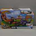 Hot Wheels Star Wars RacerVerse Toy Car Track Set & 2 Die-Cast Racers, Grogu's Great Race, U44Inspired by Star Wars, with Grogu and The Mandalorian