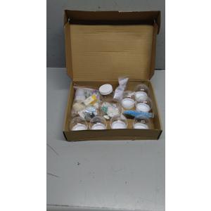 8 Sets Christmas Snow Globe Making Kit, Fake Snow and Glitter for Home DIY Craft