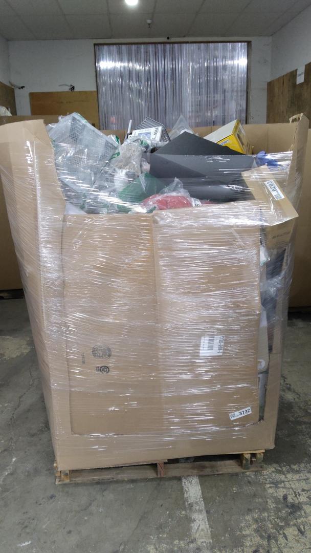 Pallet of Salvage Items
