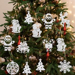 40 Pcs Christmas Crochet Snowflake Ornaments, Snowman Reindeer Santa Bell Christmas Tree Decoration Set Paper Hanging Ornaments for Tree Stocking Wall Holiday Party Woven Gift 8 Styles