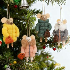 Set of 4 Christmas Felt Mice Ornaments, 4.7" Mini Hanging Wool Fashionable Mouse Figurines, Tiered Tray Tabletop Decor, Animal Crafts Cute Xmas Tree Holiday Easter Gifts Home Office Party Supply