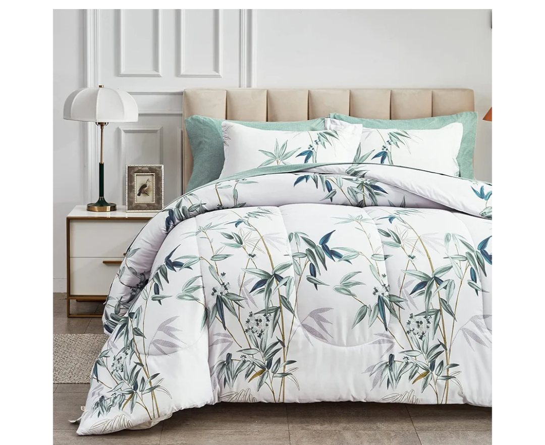 7 Pieces Bed in a Bag Queen Comforter Set with Sheets, Green Leaves on White Botanical Design Bedding Sets for All Season (1 Comforter, 2 Pillow Shams, 1 Flat Sheet, 1 Fitted Sheet, 2 Pillowcases)