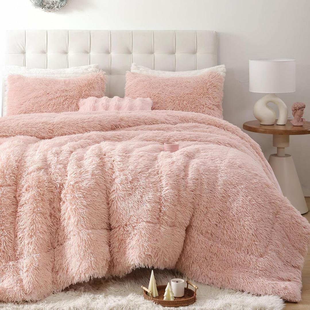 Smoofy Fluffy Full Size Comforter Set, Faux Fur Pink Comforter Set, Luxury Fuzzy Bedding Set, Soft Shaggy Full Bed Set for All Season, 3 Pieces - 1 Comforter & 2 Pillowcases, Blush