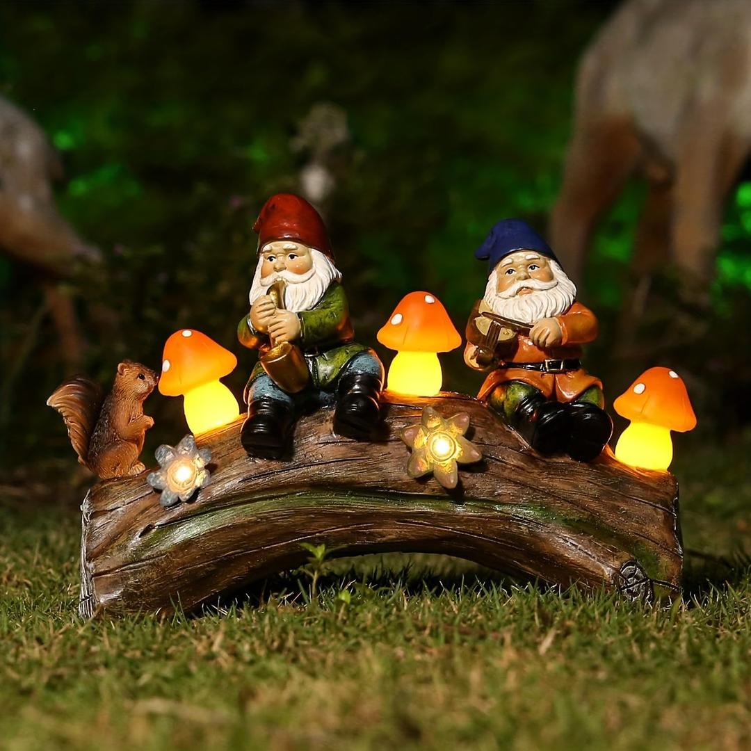 Funny Garden Gnome Statue Solar Powered Mushroom Figurine with Squirrel Gnome Durable Resin Outdoor Decoration for Patio Yard Lawn Ornament Housewarming Gift